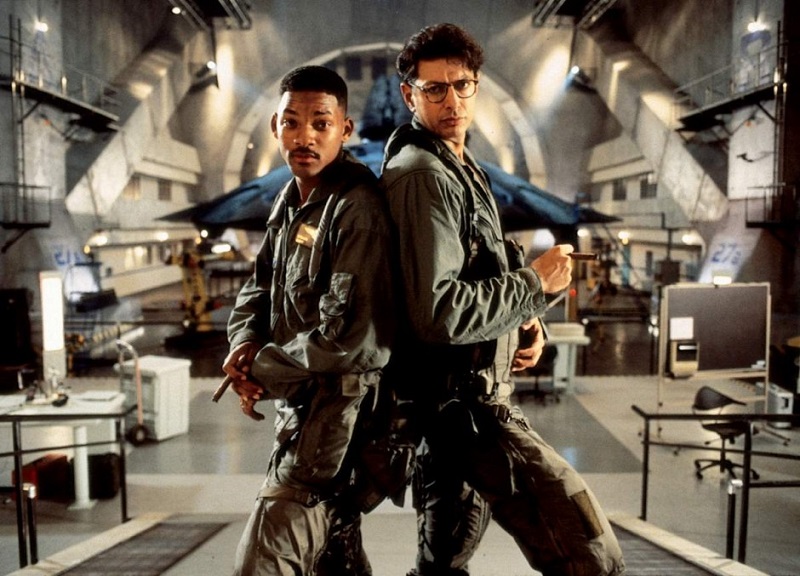 will-smith-and-jeff-goldblum-in-independence-day-1996-movie-image-e1319736898247.jpg